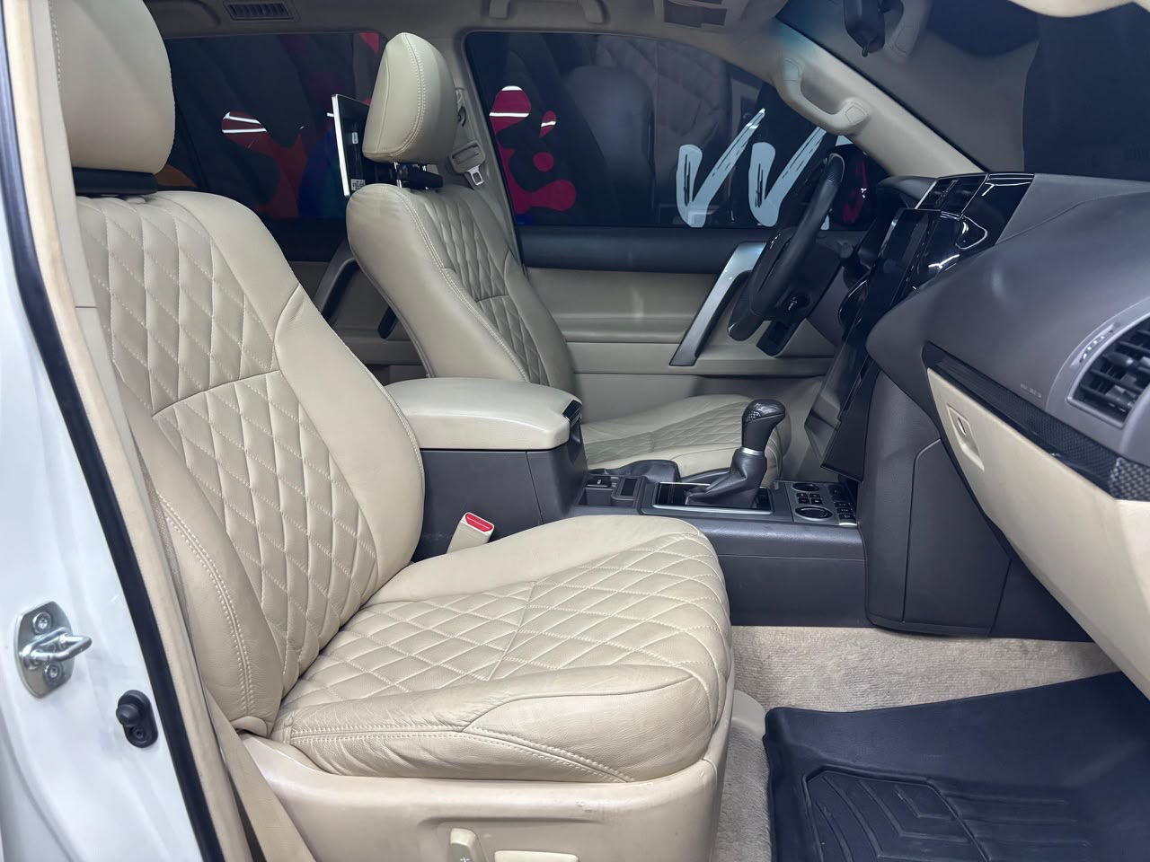 Toyota Prado VX Dubai - Año 2022 miniatura 9