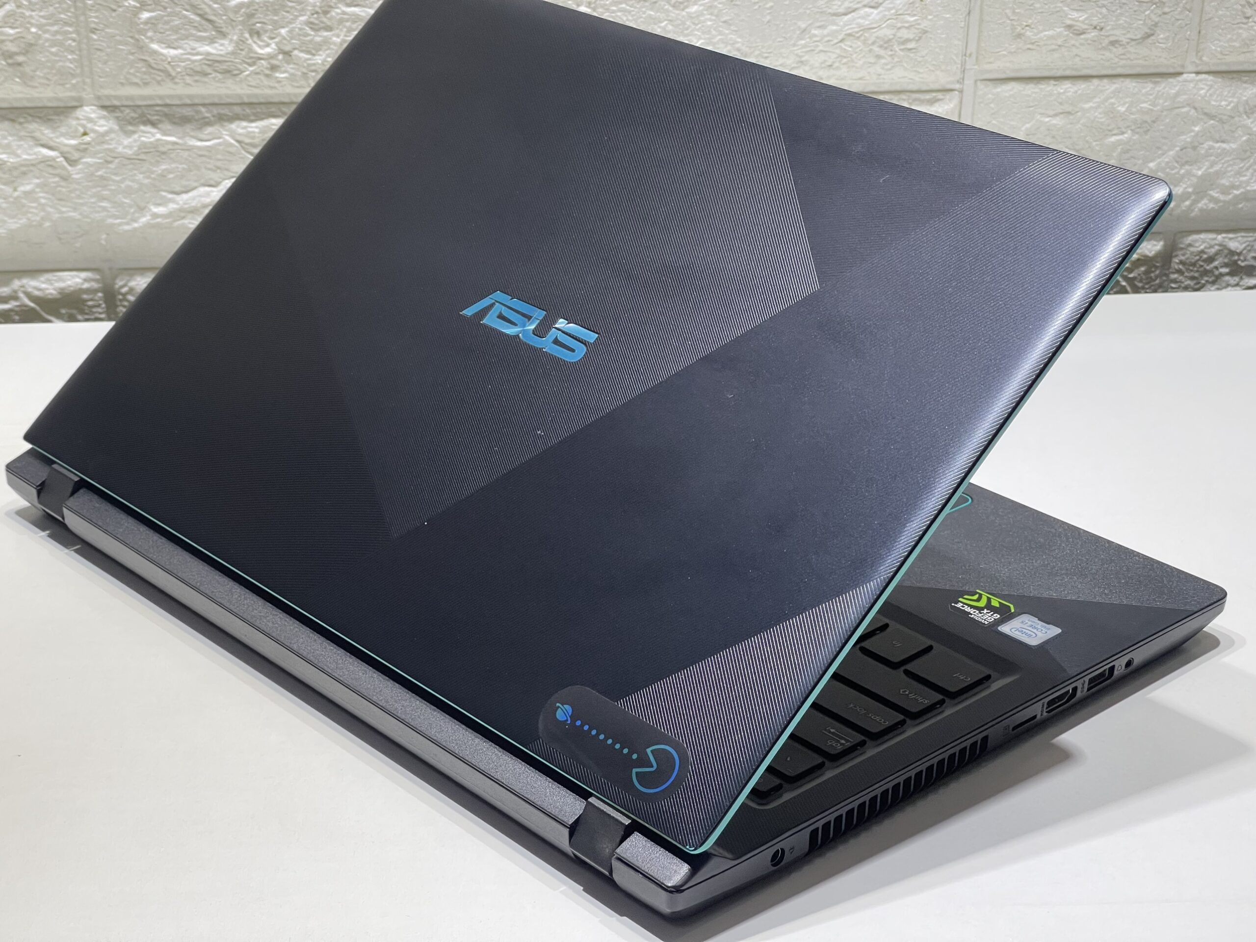 Laptop Asus Gaming F560DU/ i5 8250 8CPUS/ 8G/ SSD128 + 1000G/ GTX1050 4G/ Viền Mỏng/ Chuyên Game Đồ Họa/ Giá rẻ i5 8250/GTX 1050/16GB /128GB /15.6" FHD Laptop Asus Gaming F560DU/ i5 8250 8CPUS/ 8G/ SSD128 + 1000G/ GTX1050 4G/ Viền Mỏng/ Chuyên Game Đồ Họa/ Giá rẻ i5 8250/GTX 1050/16GB /128GB /15.6" FHD
