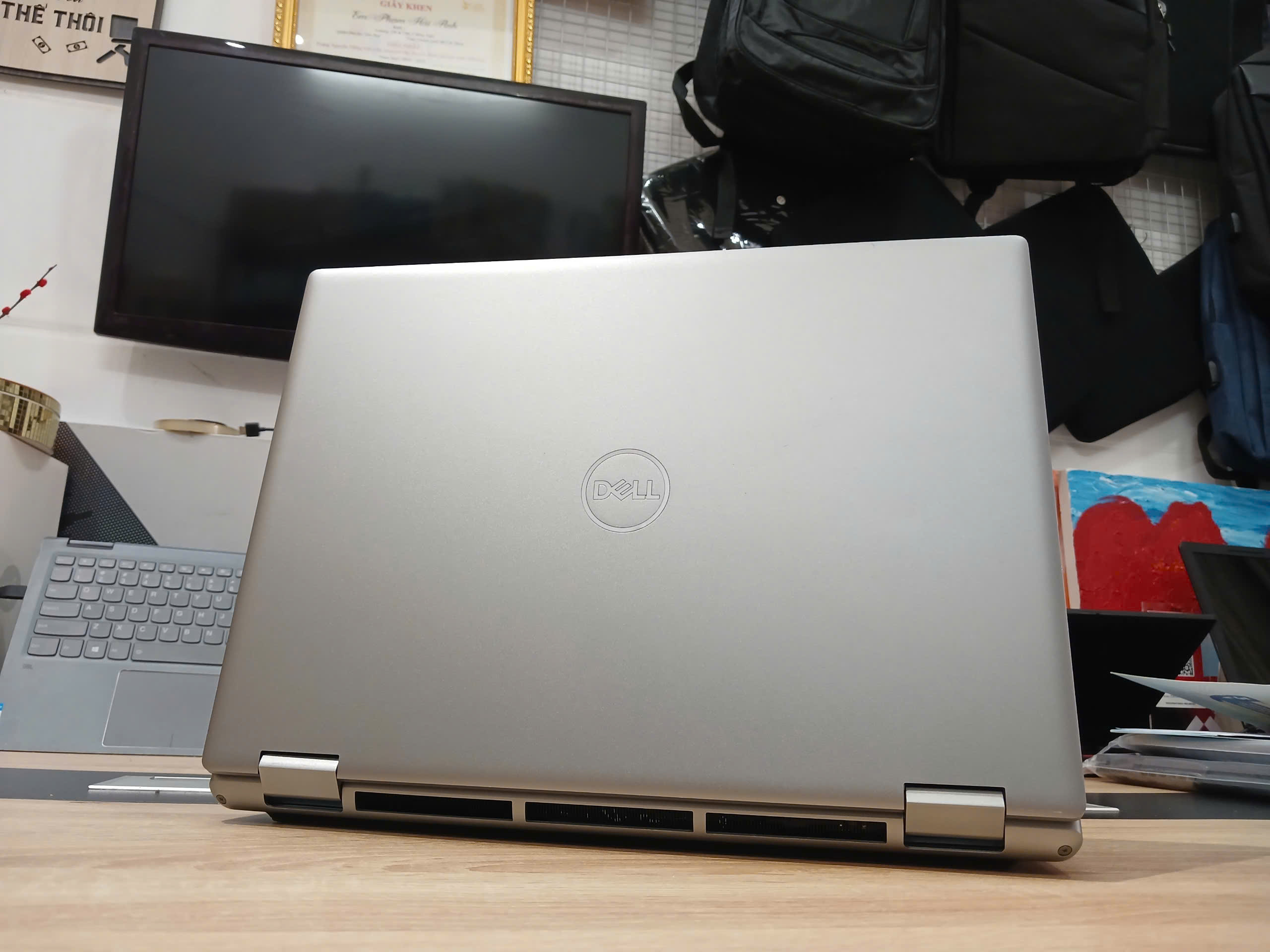 Laptop DELL PRECISION 7670 I7 12850HX/ 64GB/ SSD 1000G/ RTX A1000 4GB Laptop DELL PRECISION 7670 I7 12850HX/ 64GB/ SSD 1000G/ RTX A1000 4GB