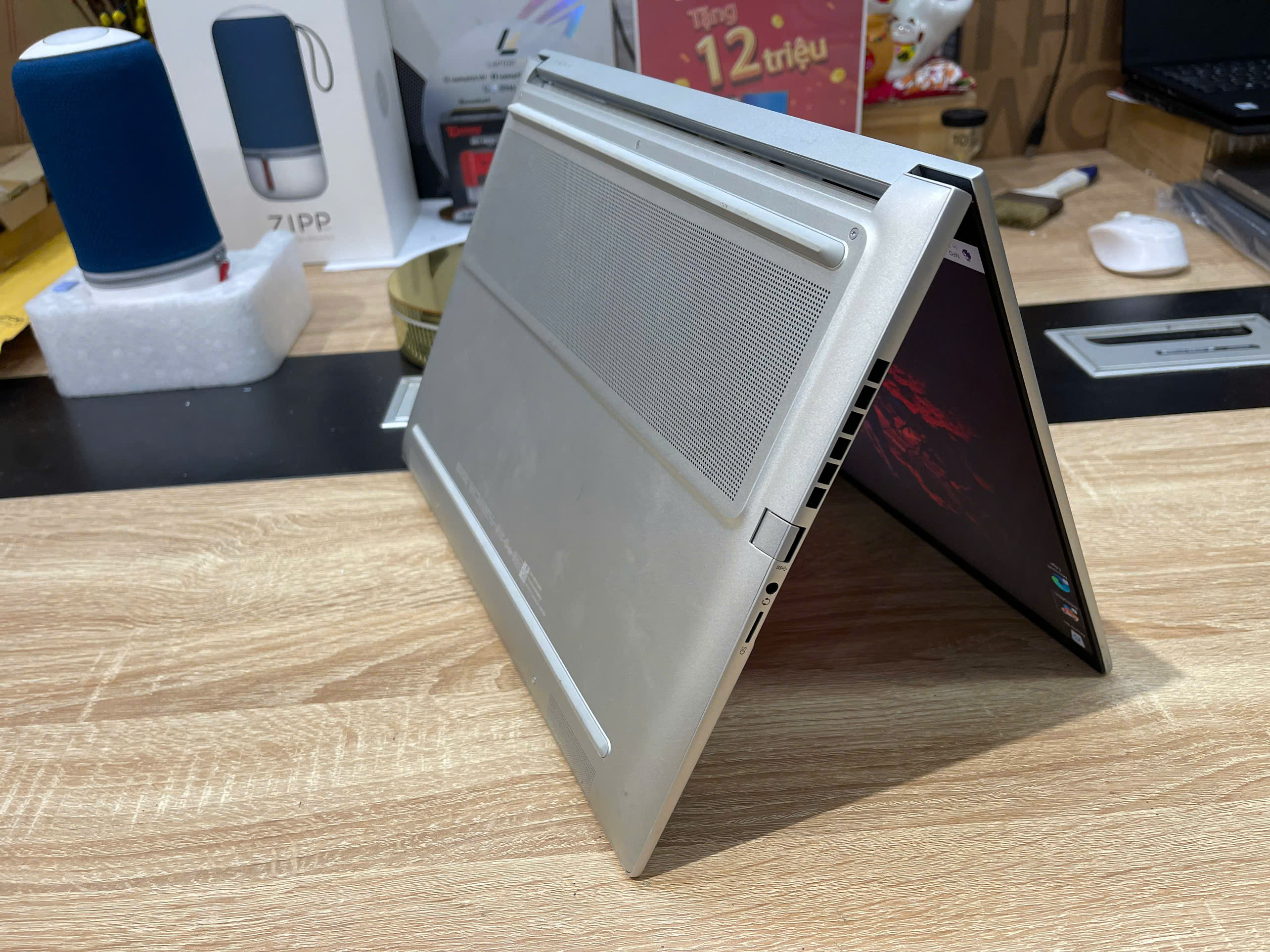 HP Envy 16 i7 13700H RTX 4060 16 QHD 120Hz