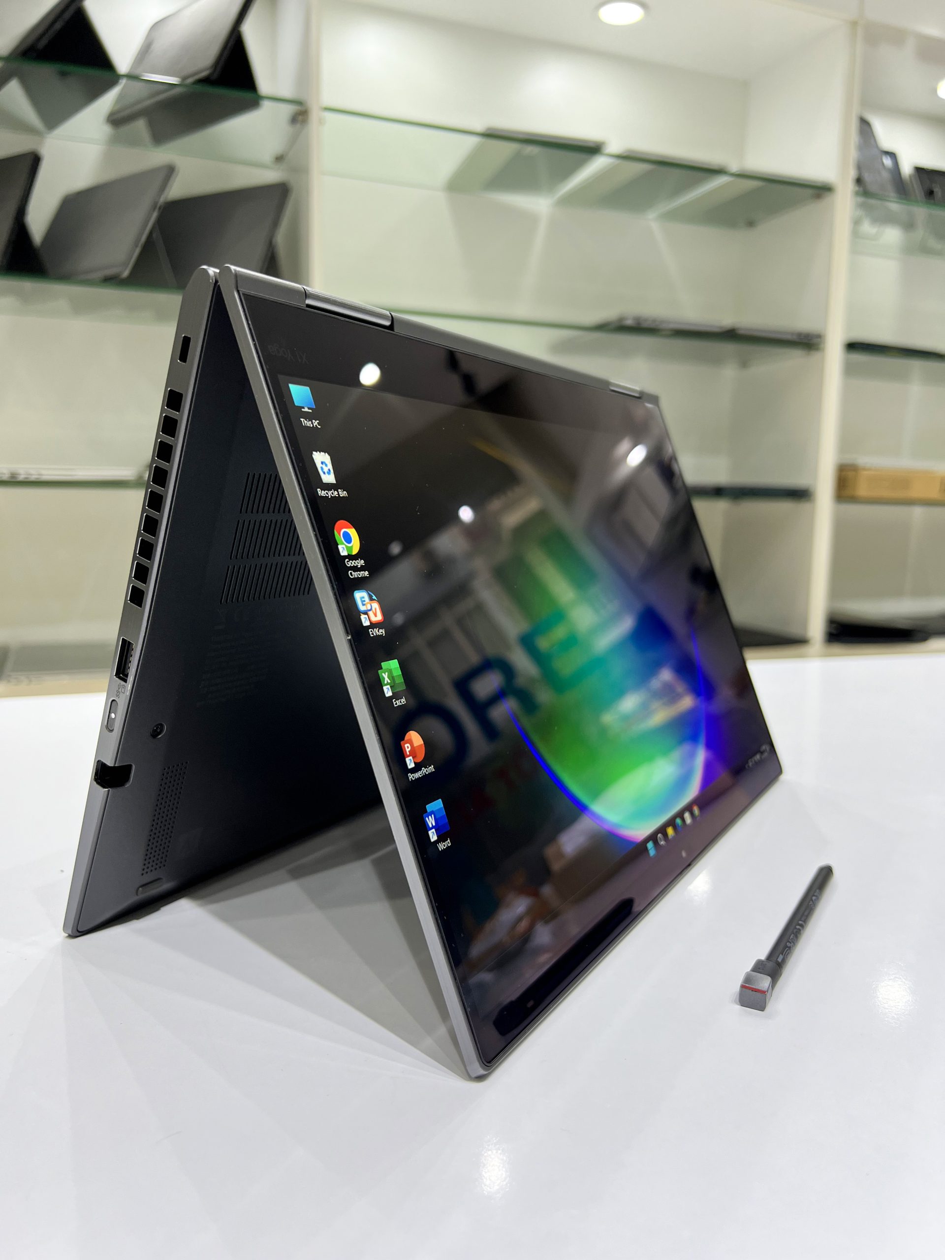 Lenovo Thinkpad X1 Yoga Gen 4