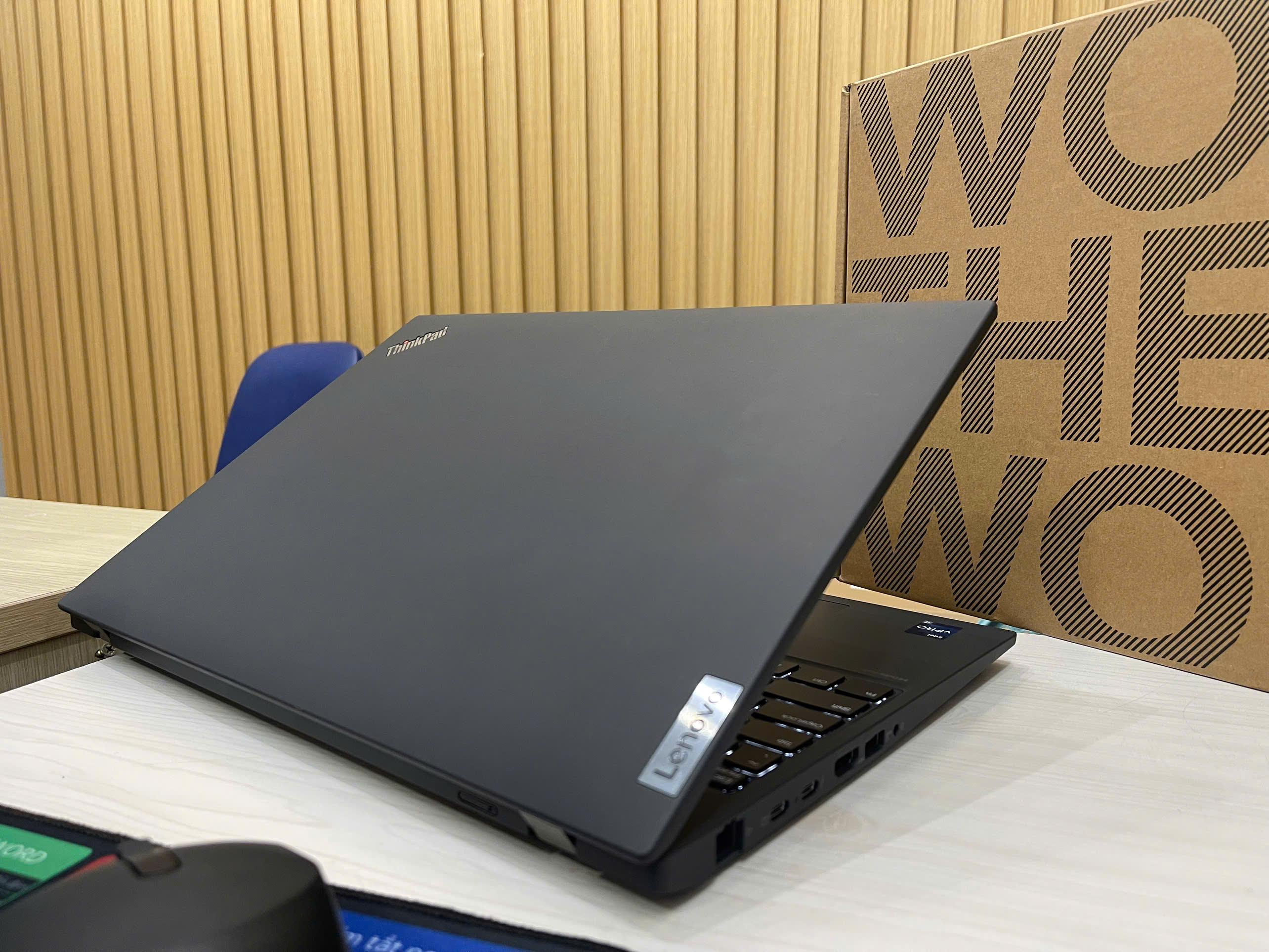 Thinkpad P16s G2 i7 1370P 20cpu sx 2024 