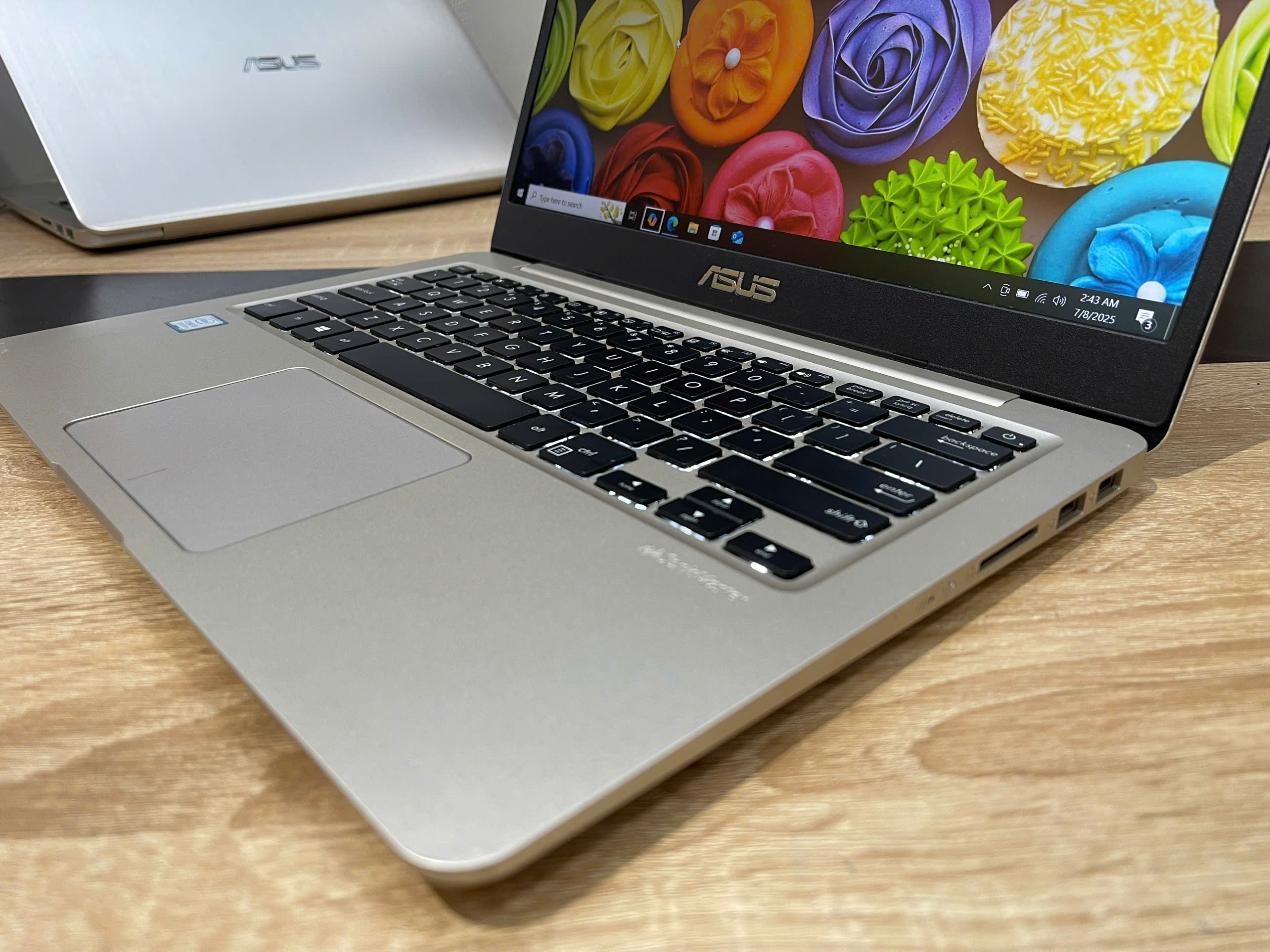 Asus Vivobook S14 S410U/ Core i5 8250U/ 8GB/ 256GB/ 14 FHD Asus Vivobook S14 S410U/ Core i5 8250U/ 8GB/ 256GB/ 14 FHD