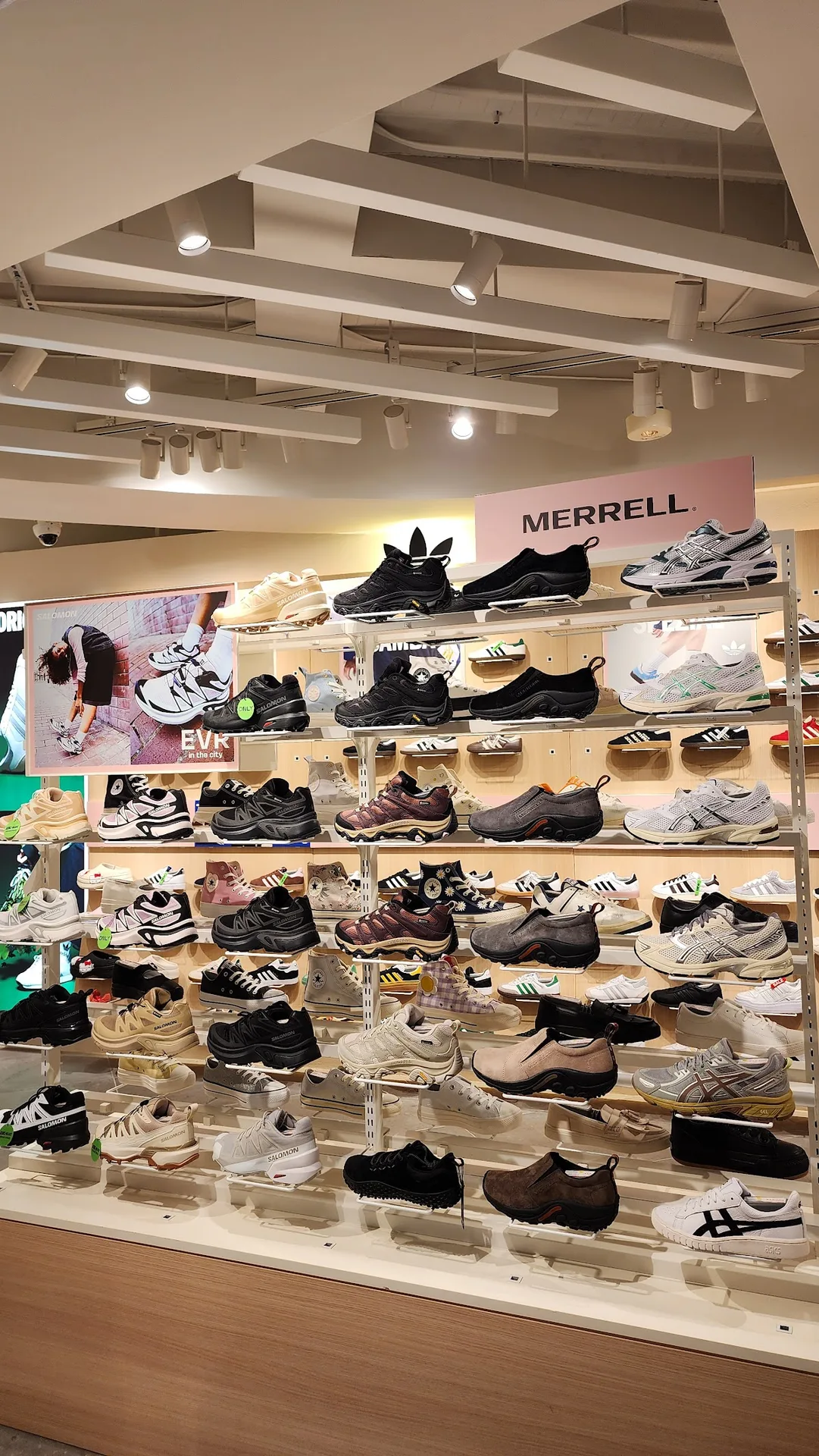 ABC-MART GRAND STAGE Shibuya Shop 4