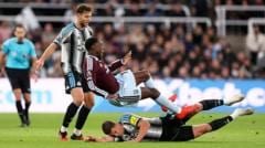Howard Webb Backs Video Assistant Decision Over Sven Botman Tackle