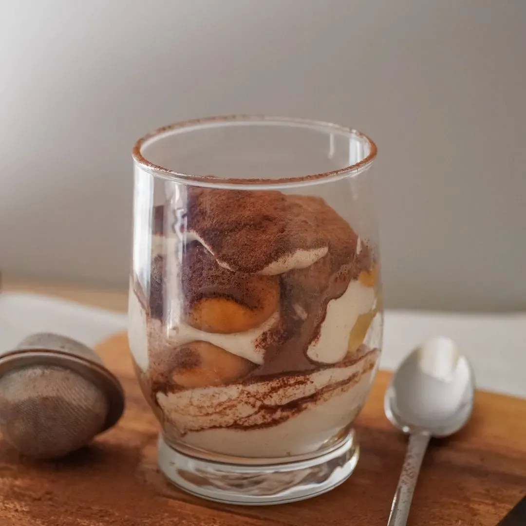 un tiramisu dans une verrine