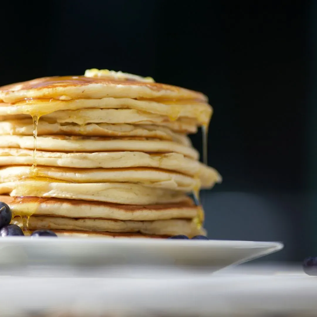 une pile de pancakes