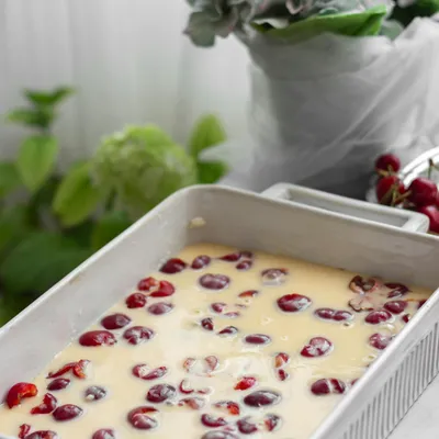Peut-on préparer un clafoutis la veille ? un clafoutis non cuit dans un moule en céramique