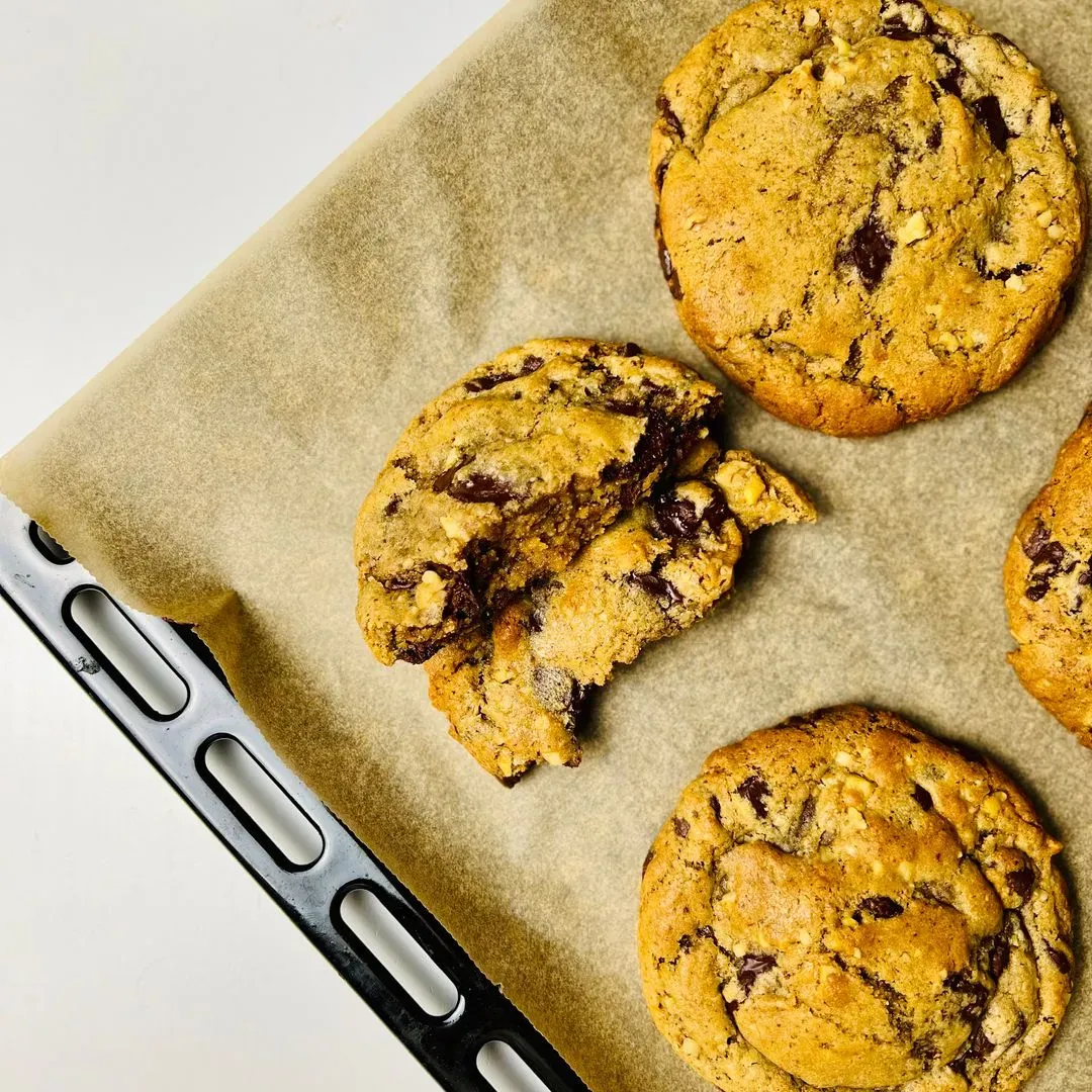 Cookies au chocolat (façon Levain Bakery) des cookies un lèche-frite