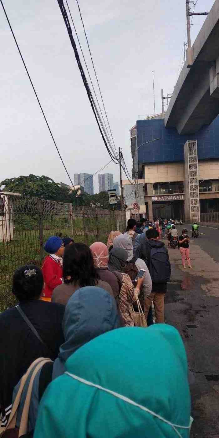 Miris, DKI Terapkan Work From Home, Tapi Masyarakatnya Masih Keluyuran