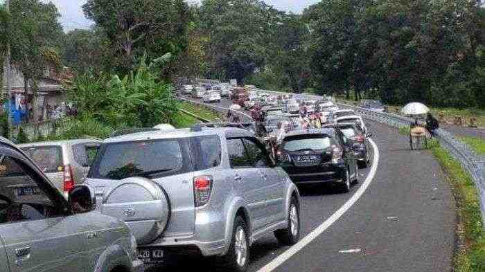 Jakarta Diliburkan, Warga Berbondong-bondong Wisata ke Puncak?