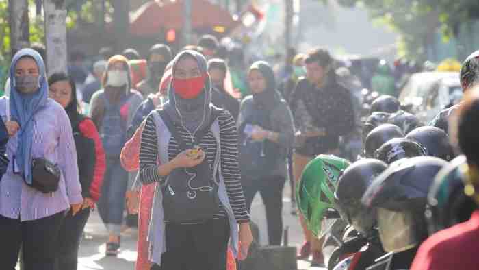 Ilmuwan Dunia Khawatirkan Indonesia dalam Tangani Wabah COVID-19 