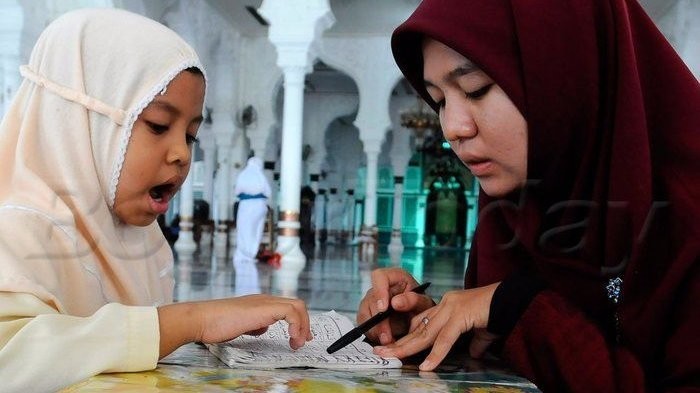 Cara Mudah Mengajari Anak Hafalan Doa Sehari-Hari