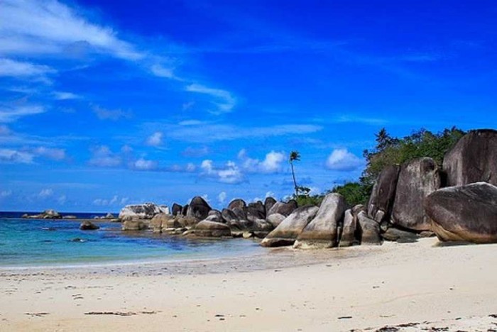 7 Tempat Wisata di Bangka Belitung yang Wajib Dikunjungi Saat Liburan