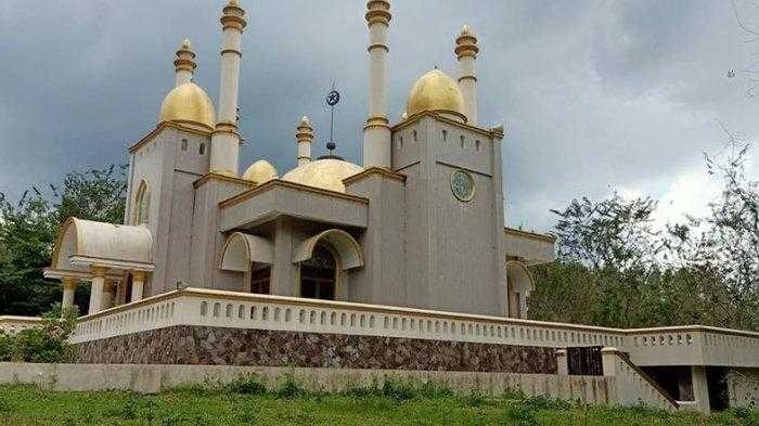 Cerita Dibangunnya Masjid Megah di Tengah Hutan Sulawesi Selatan