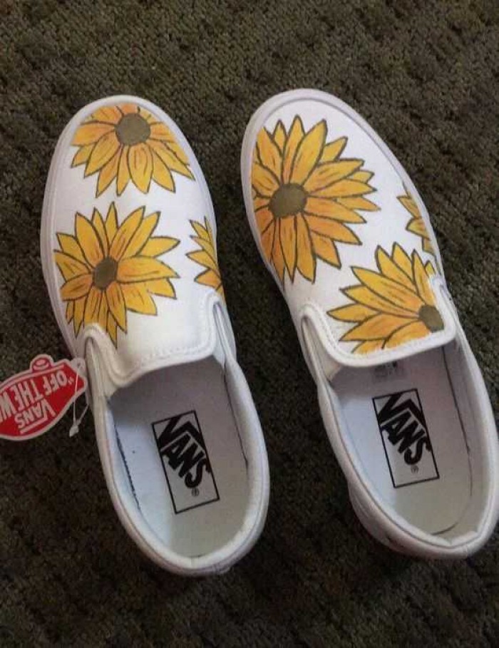 Analisa dan Peluang Usaha Sepatu Lukis yang Menjanjikan