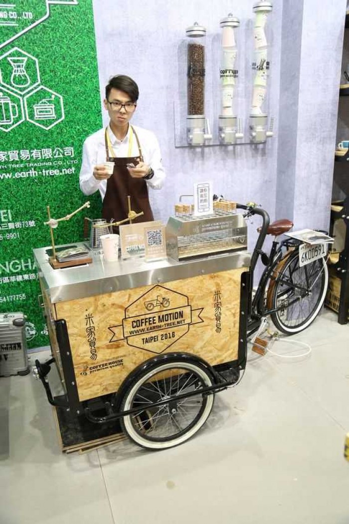 10 Ide Gerobak Kopi Pinggir Jalan yang Unik dan Menarik
