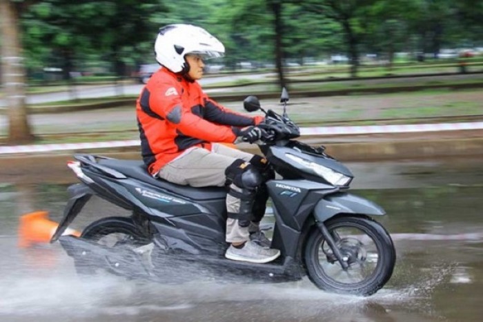 Compare Top Speed Vario 150 VS Nmax, Lebih Cepat Mana? Compare Top Speed Vario 150 VS Nmax, Lebih Cepat Mana?