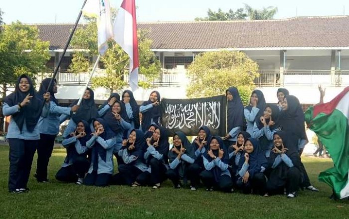 Fakta Hebohnya Intimidasi Siswi Tak Berjilbab dan Bendera HTI di SMK Sragen