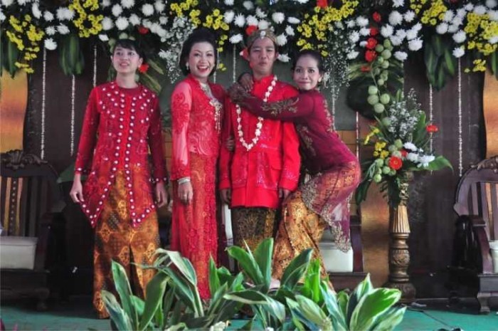 Solusi Mengatasi 7 Mitos Seret Jodoh yang Umum di Masyarakat Solusi Mengatasi 7 Mitos Seret Jodoh yang Umum di Masyarakat