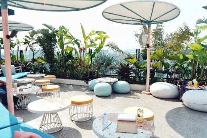 Referensi Rooftop Bar di 4 Kota Besar Indonesia Referensi Rooftop Bar di 4 Kota Besar Indonesia