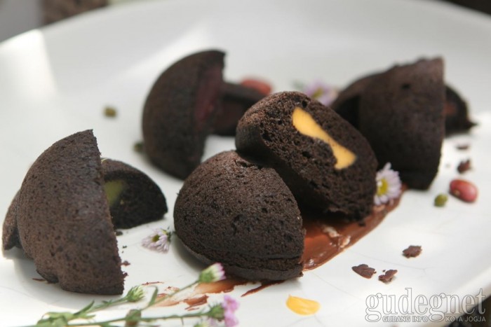 Bakpia Pathok 25 dan Oleh Oleh Khas Jogja Hits Lainnya Bakpia Pathok 25 dan Oleh Oleh Khas Jogja Hits Lainnya