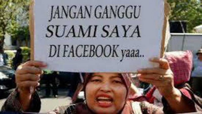 Waspada, Media Sosial Merusak Hubungan Rumah Tangga Anda