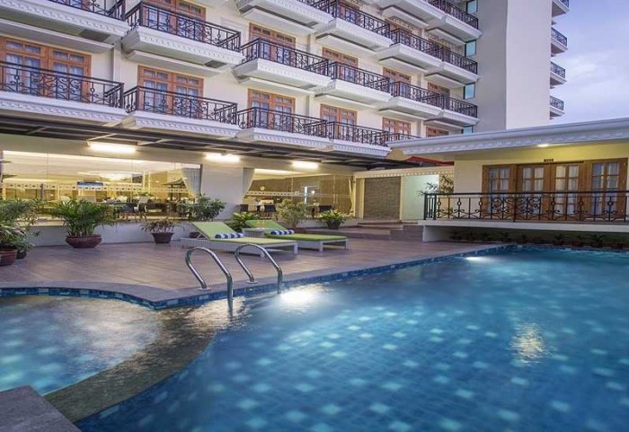 Hotel Sekitar Malioboro Yang Ada Kolam Renang 5 Hotel Sekitar Malioboro Jogja yang Murah dan Nyaman