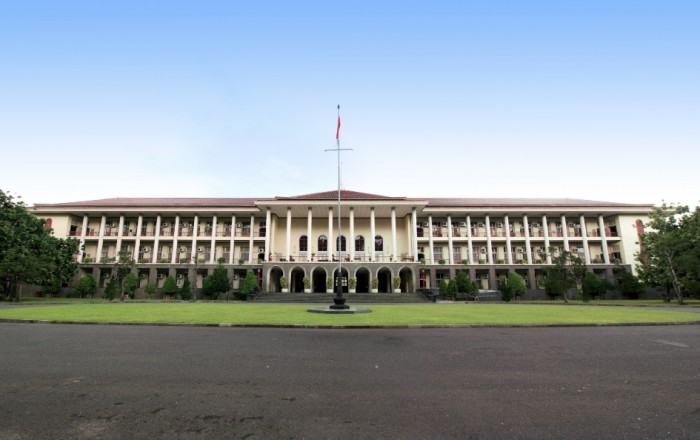 Daftar 10 Universitas Terbaik di Indonesia Versi Dikti