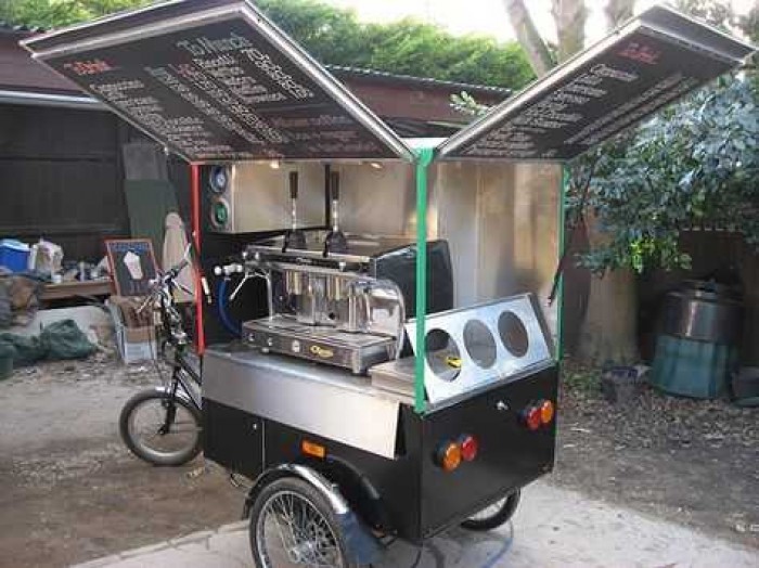 10 Ide Gerobak Kopi Pinggir Jalan yang Unik dan Menarik