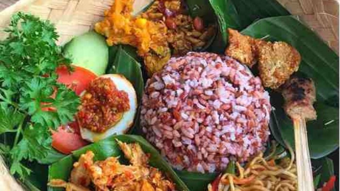 10 Makanan Khas Bali yang Akan Memanjakan Lidahmu 