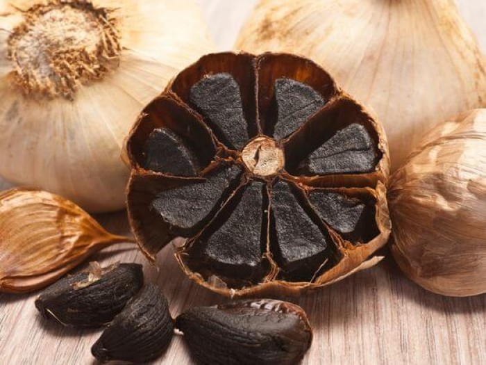 7 Manfaat Black Garlic Bagi Kesehatan dan Kecantikan 