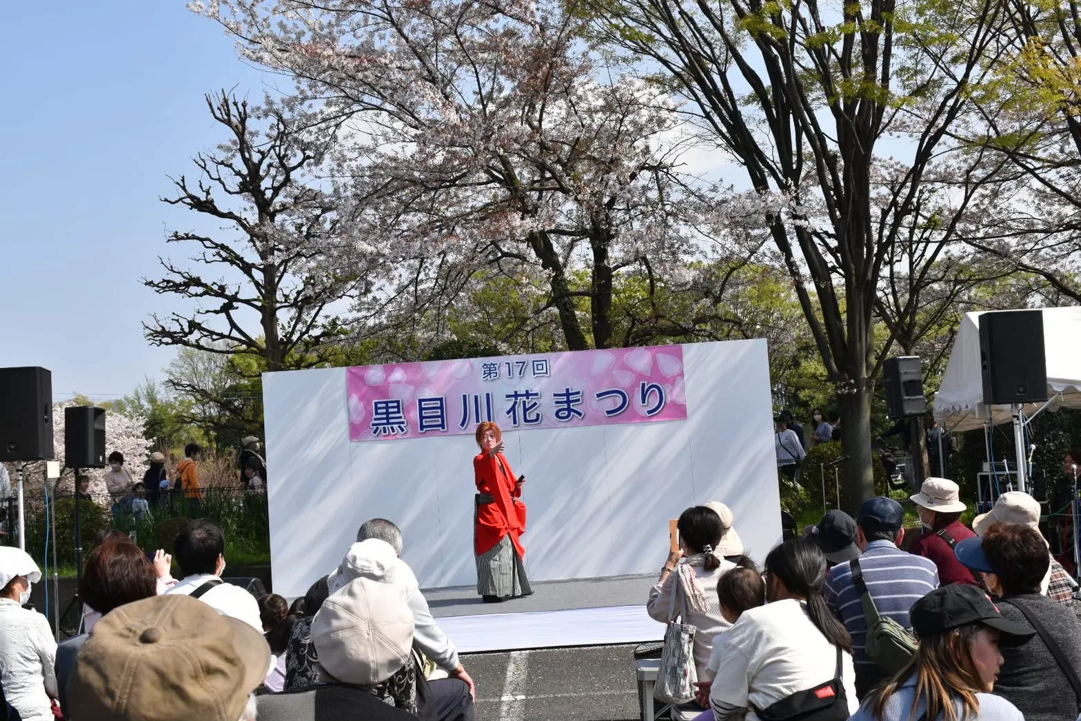 黒目川花まつりの野外ステージ