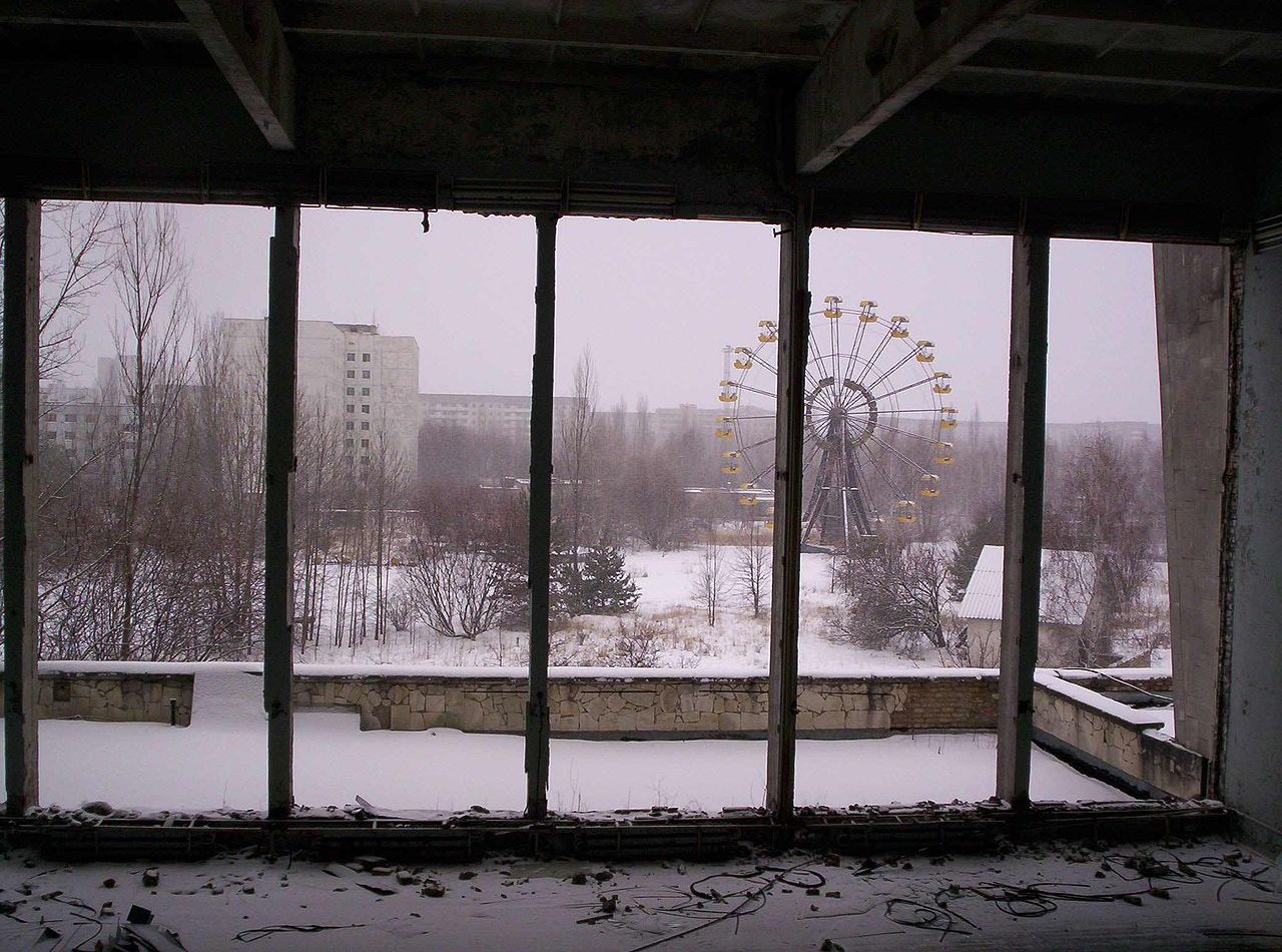 The Pripyat ferris wheel by Kadams1970 at wikimedia commons