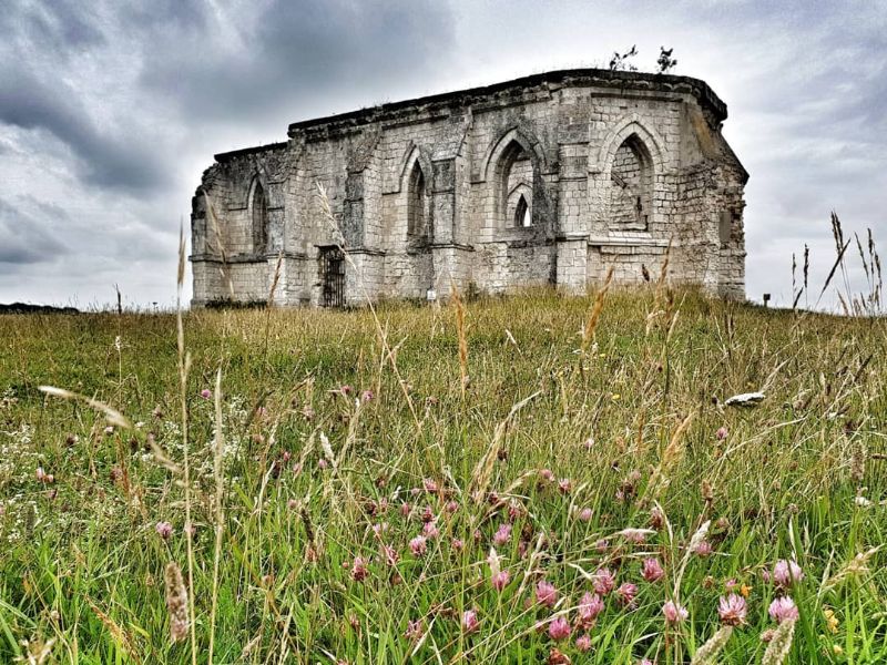 Ruines de la chapelle Saint-Louis
