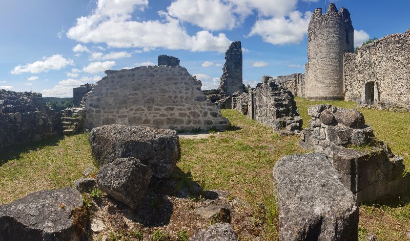 Ruines du Château de Ventadour — photo 2