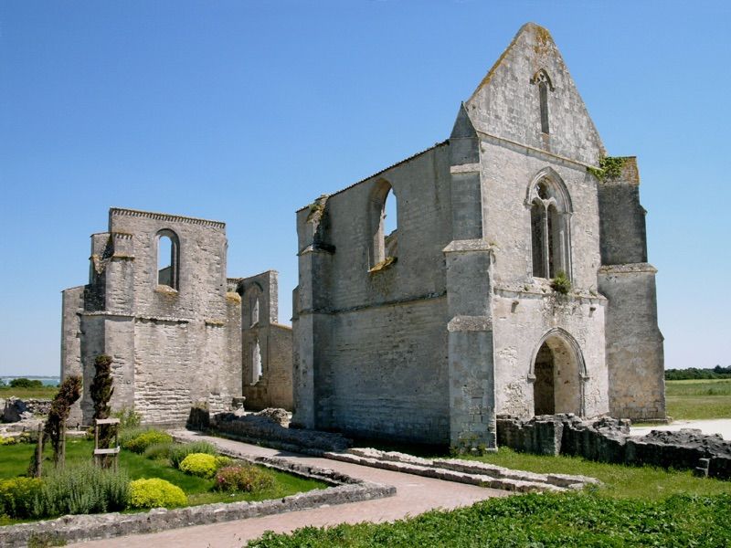 Abbaye des Châteliers — photo 2