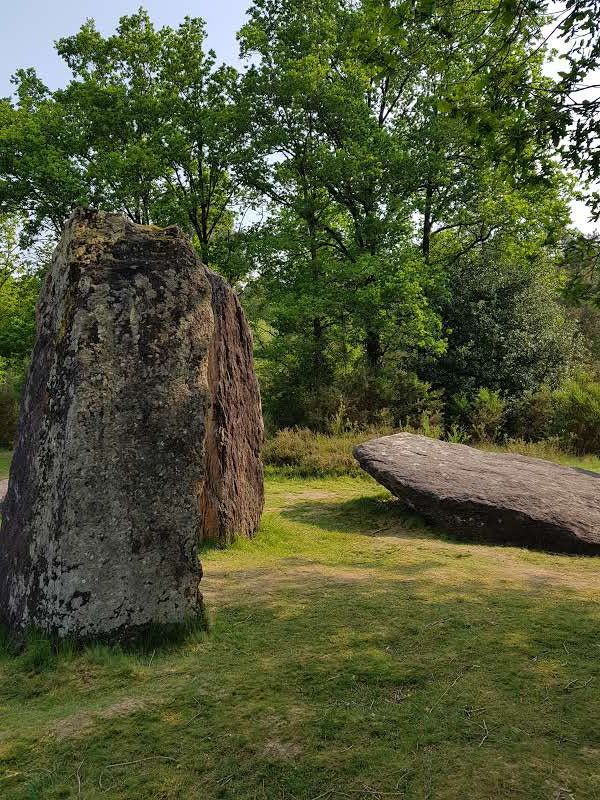 Menhir de montneuf — photo 3