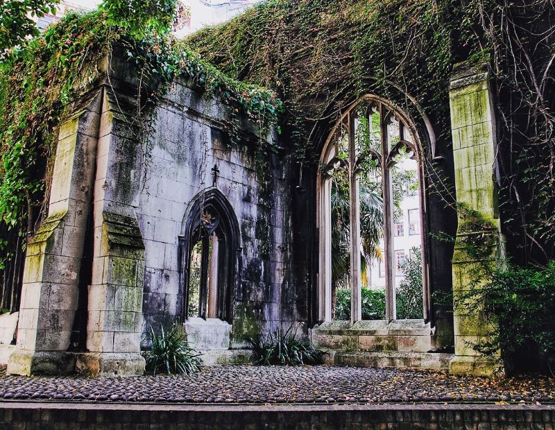 St. Dunstan in the East Church Garden — photo 3