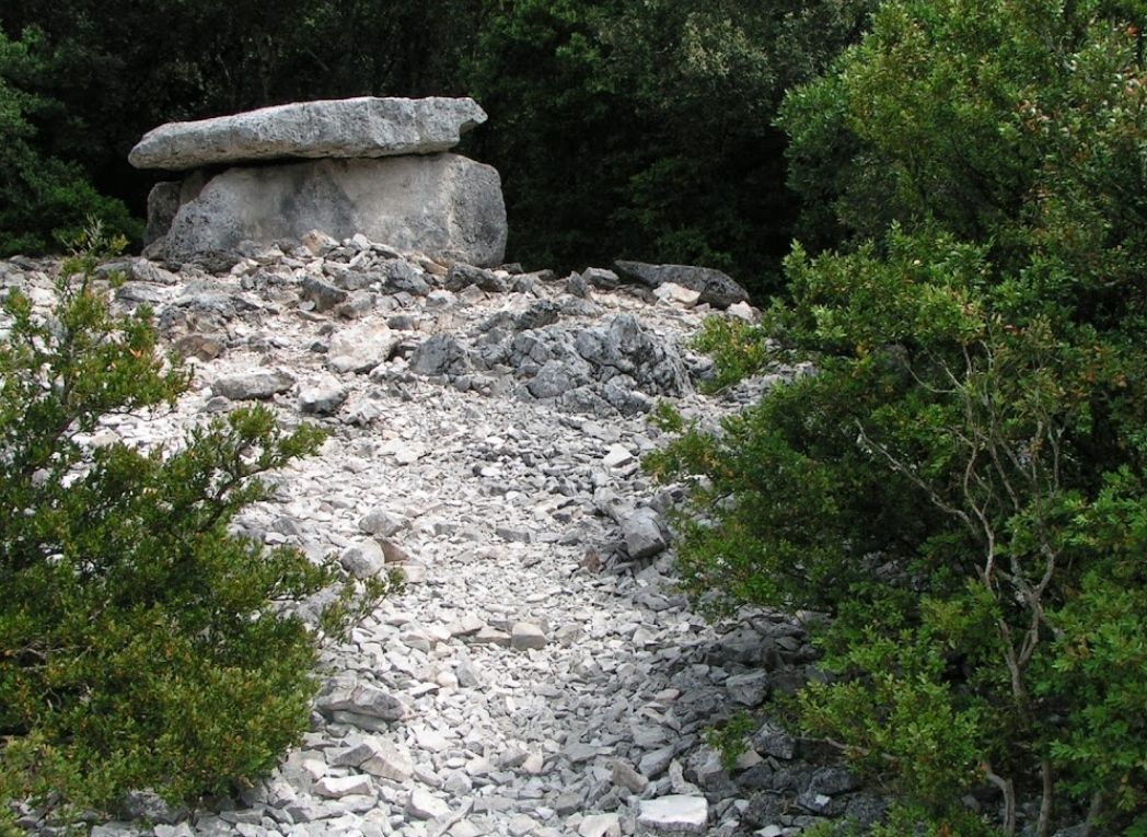 Dolmen du Chanet — photo 2