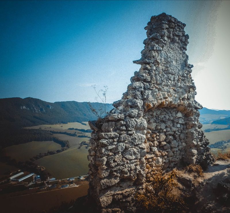 Súľov Castle