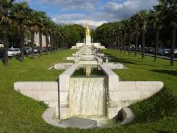Fontaine de la Porte Dorée