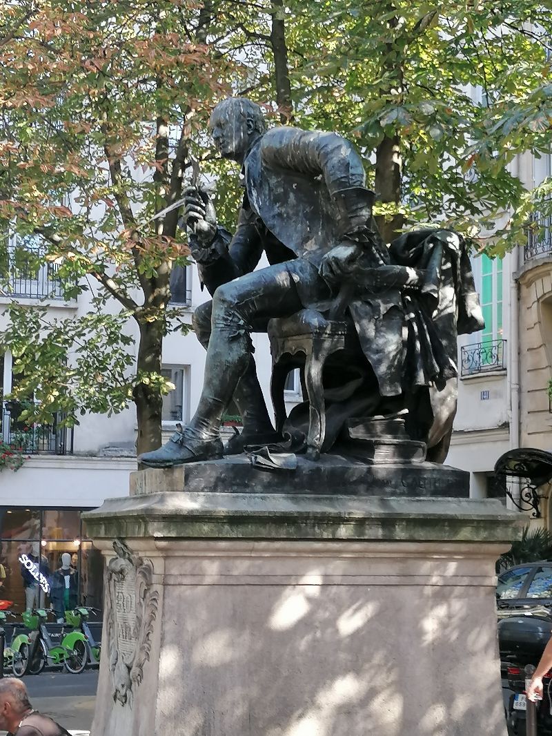 Statue de Diderot