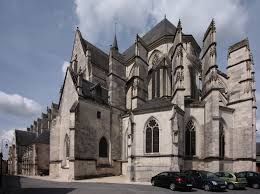 Basilique royale Notre-Dame de Cléry