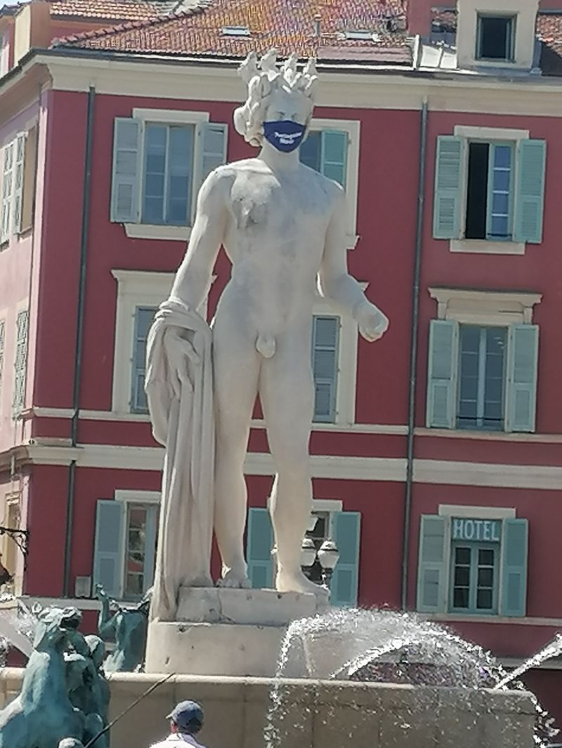 Place Massena - Fontaine du soleil