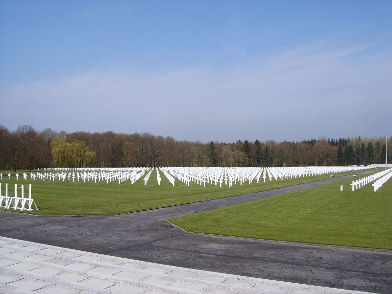 Cimetière militaire américain de Neuville-en-Condroz — photo 2