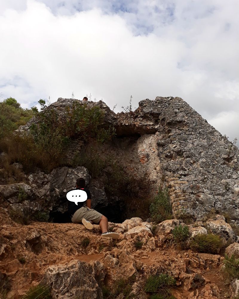 Pyramide de Falicon/grotte de la ratapignata