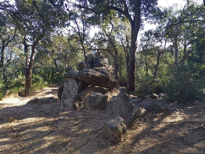 Dolmen Cova de l'Alarb
