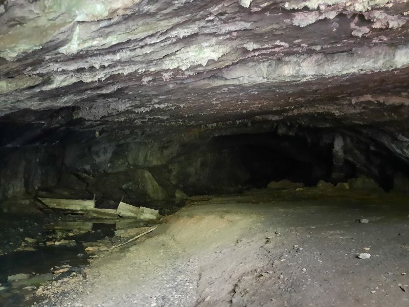 Grotte des Eaux Chaudes