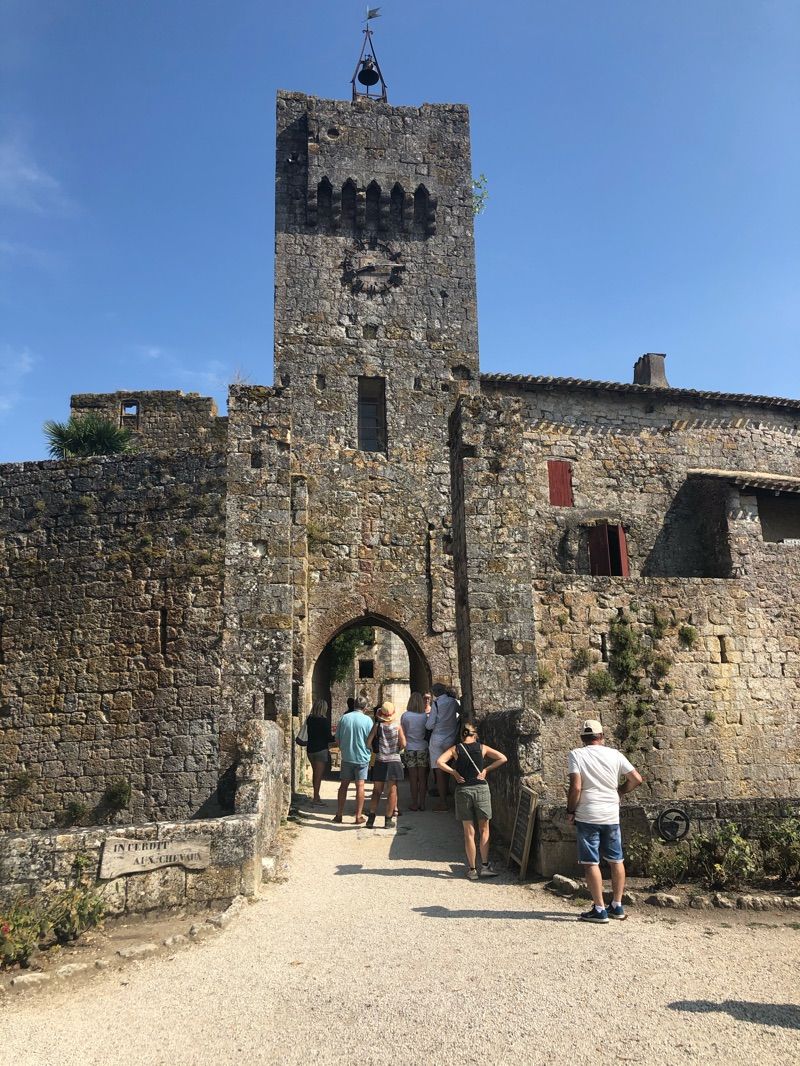 Village fortifié de Larressingle — photo 2
